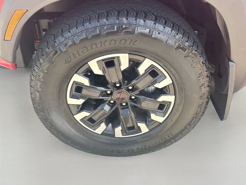 Used 2022 Nissan Frontier PRO-4X AWD/4WD image 29