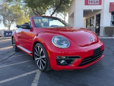 Used 2014 Volkswagen Beetle R-Line FWD image 1