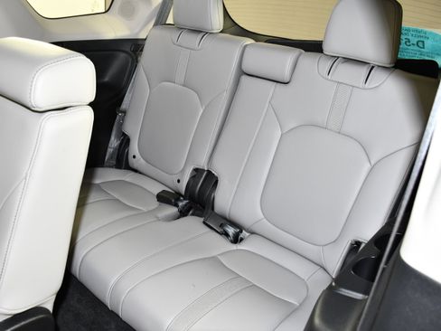 Certified 2025 Honda Pilot Touring image 50