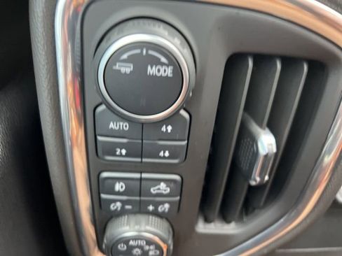 Used 2022 Chevrolet Silverado 3500 High Country image 59