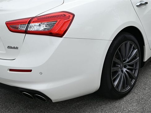 Used 2019 Maserati Ghibli S Q4 AWD/4WD image 18