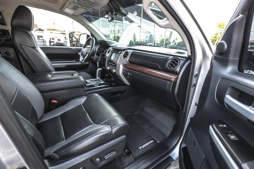 Used 2018 Toyota Tundra Limited w/ Limited Premium Package AWD/4WD image 25