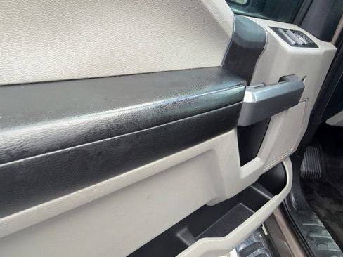 Used 2018 Ford F150 XLT RWD image 10