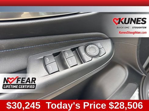 New 2026 Buick Envista Sport Touring w/ Convenience I Package FWD image 22