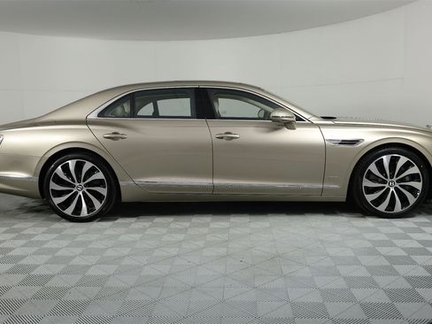 New 2026 Bentley Flying Spur Plug-In Hybrid image 10