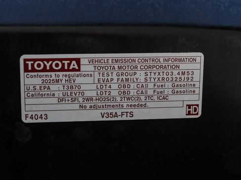 Certified 2025 Toyota Tundra TRD Pro AWD/4WD image 29