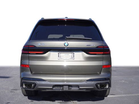 New 2025 BMW X7 xDrive40i w/ M Sport Package image 31