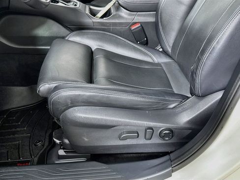 Used 2024 Subaru Outback Touring AWD/4WD image 23