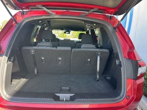 Used 2024 Honda Pilot Sport image 8