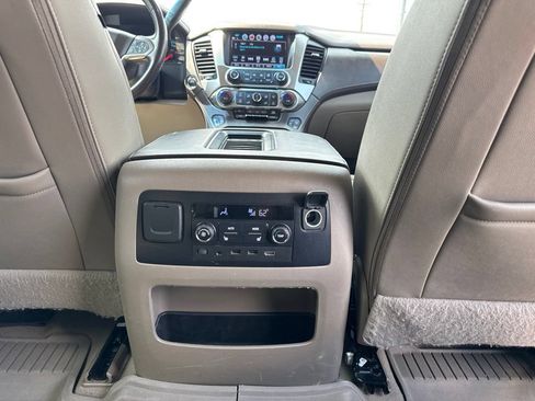 Used 2020 Chevrolet Suburban Premier RWD image 22
