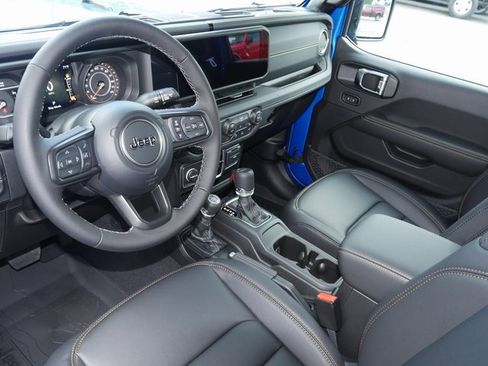 New 2025 Jeep Gladiator High Tide image 16