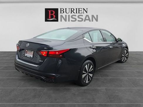 Used 2022 Nissan Altima 2.5 SL AWD/4WD image 5