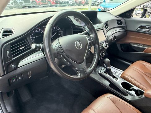 Used 2020 Acura ILX FWD image 10