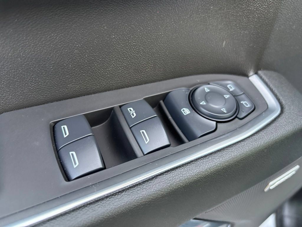 Used 2025 Chevrolet Silverado 1500 LT Trail Boss w/ Convenience Package II AWD/4WD image 13