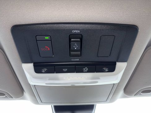 Certified 2024 Nissan Altima 2.5 SV w/ SV Premium Package FWD image 21