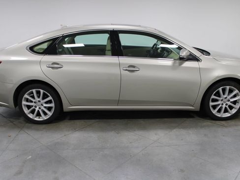 Used 2014 Toyota Avalon Limited FWD image 11
