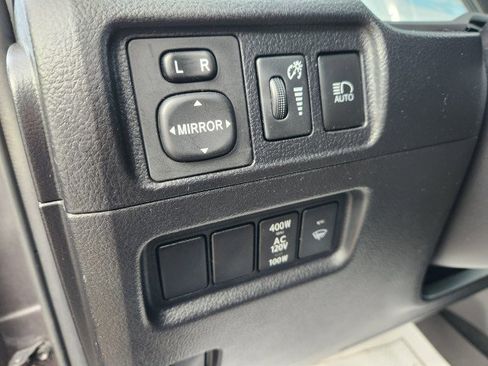 Used 2022 Toyota 4Runner TRD Off-Road image 32