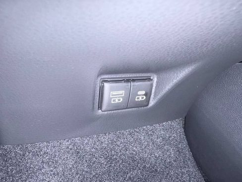 Used 2025 Toyota Camry SE AWD/4WD image 8
