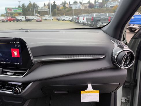 New 2026 Chevrolet Equinox LT w/ Midnight Edition image 23