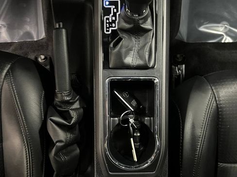 Used 2019 Toyota Tacoma TRD Sport AWD/4WD image 24