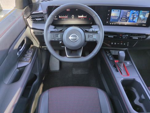 New 2026 Nissan Kicks SR FWD image 16