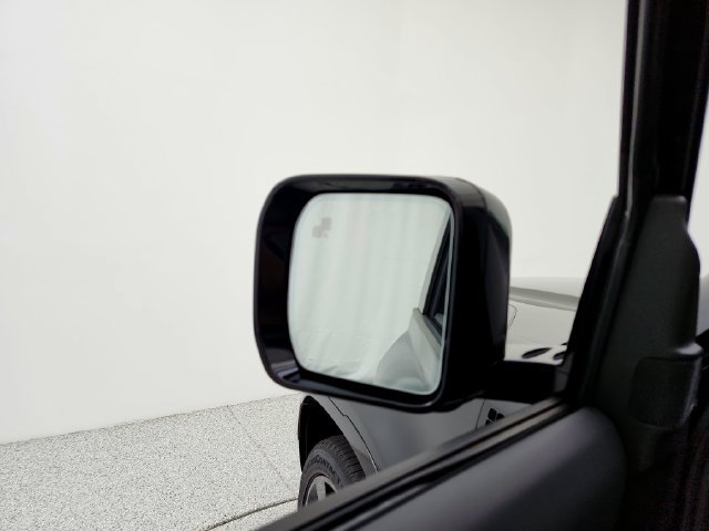 New 2026 Land Rover Defender 110 X-Dynamic SE AWD/4WD image 23