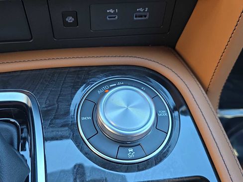 Certified 2024 INFINITI QX80 Sensory image 21