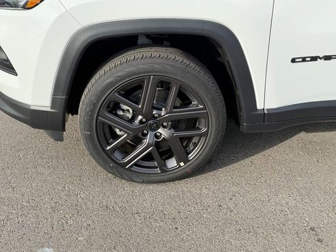 New 2026 Jeep Compass Latitude AWD/4WD image 21