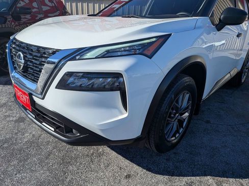 Used 2021 Nissan Rogue S image 9