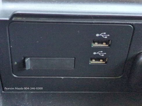 Used 2021 MAZDA MAZDA3 s image 24