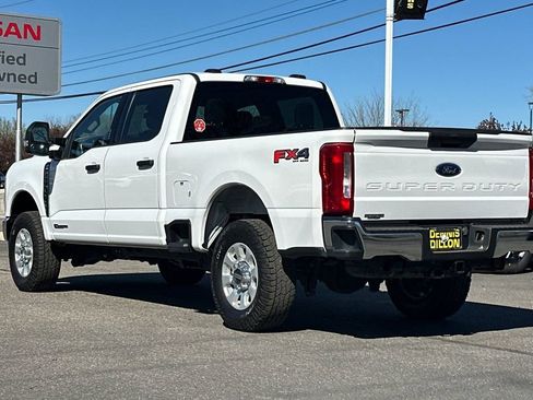 Used 2024 Ford F250 XLT w/ FX4 Off-Road Package AWD/4WD image 6