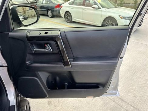 Used 2024 Toyota 4Runner TRD Off-Road Premium image 13