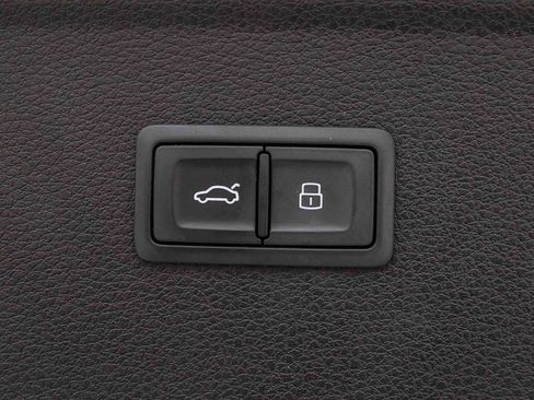 Used 2022 Audi Q5 2.0T Premium image 40