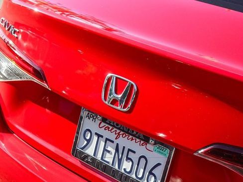 Used 2025 Honda Civic Sport image 9