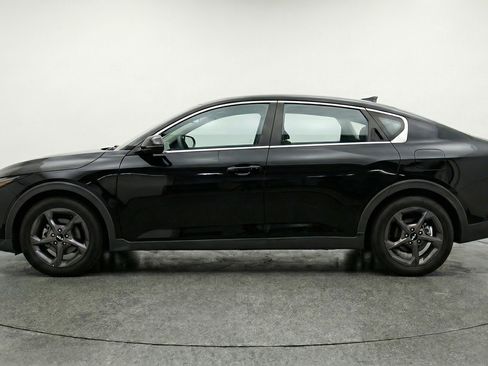 Used 2025 Kia K4 FWD image 5