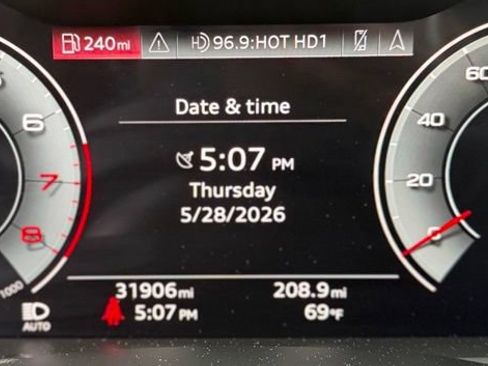 Used 2023 Audi Q8 Premium w/ Convenience Package AWD/4WD image 16