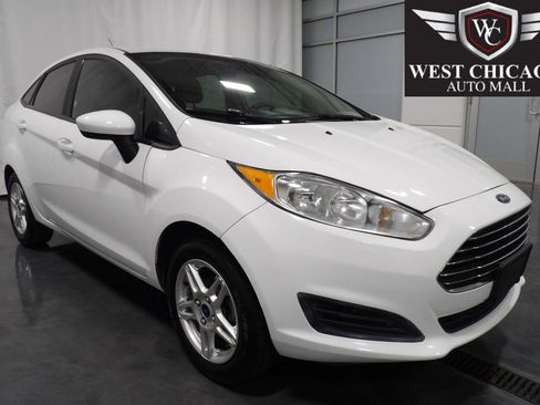 Used 2019 Ford Fiesta SE image 1