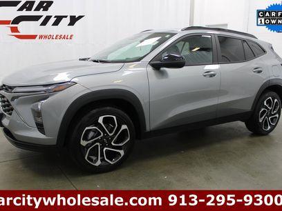 Used 2025 Chevrolet Trax RS w/ Sunroof Package