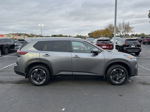 Certified 2024 Nissan Rogue SV w/ SV Premium Package image 6