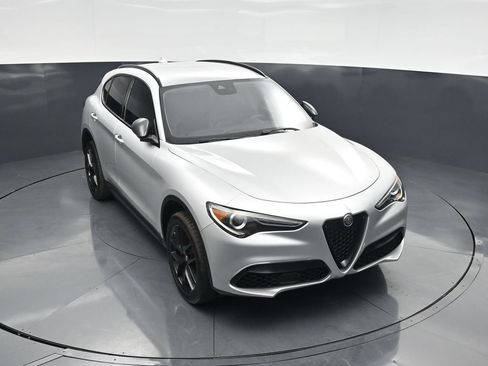 Used 2020 Alfa Romeo Stelvio w/ Nero Edizione RWD image 35