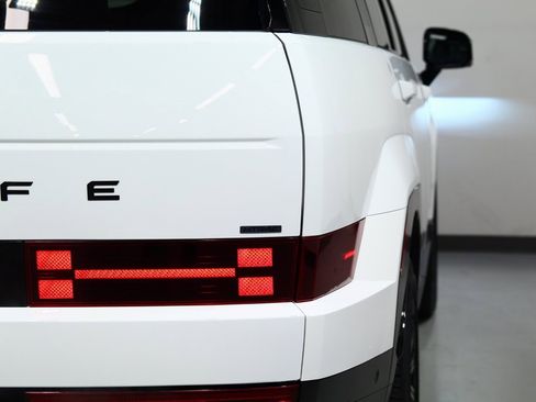 Used 2024 Hyundai Santa Fe Calligraphy image 13