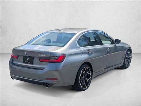 Used 2025 BMW 330i Sedan w/ Convenience Package image 2