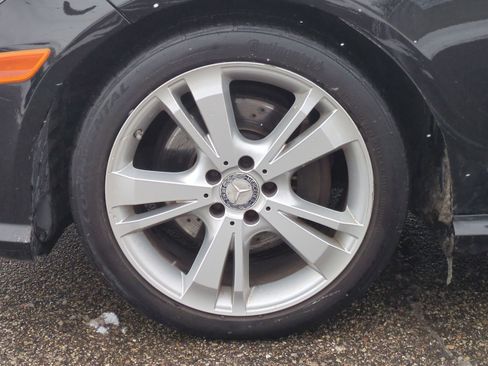 Used 2012 Mercedes-Benz E 350 4MATIC Sedan image 23