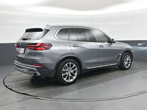 Used 2025 BMW X5 xDrive40i AWD/4WD image 4