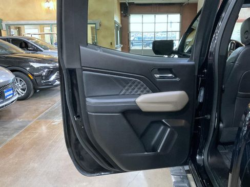 Certified 2024 GMC Canyon Denali image 20