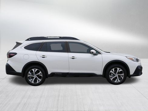 Certified 2022 Subaru Outback Limited w/ Popular Package #2 AWD/4WD image 8