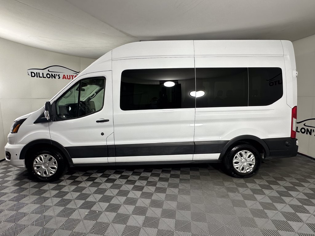 Used 2024 Ford Transit 350 XLT RWD image 3