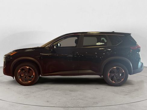 Used 2025 Nissan Rogue SV FWD image 6