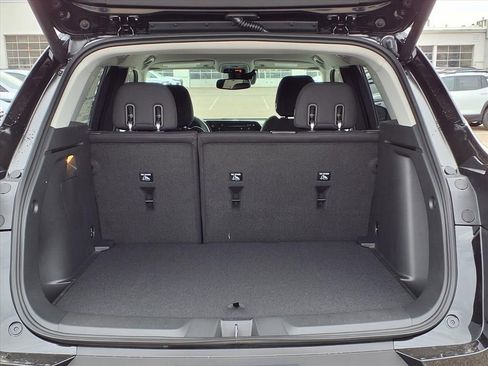 New 2026 Chevrolet TrailBlazer LT w/ Convenience Package FWD image 8