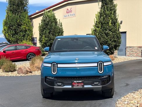 Used 2022 Rivian R1T Adventure AWD/4WD image 5